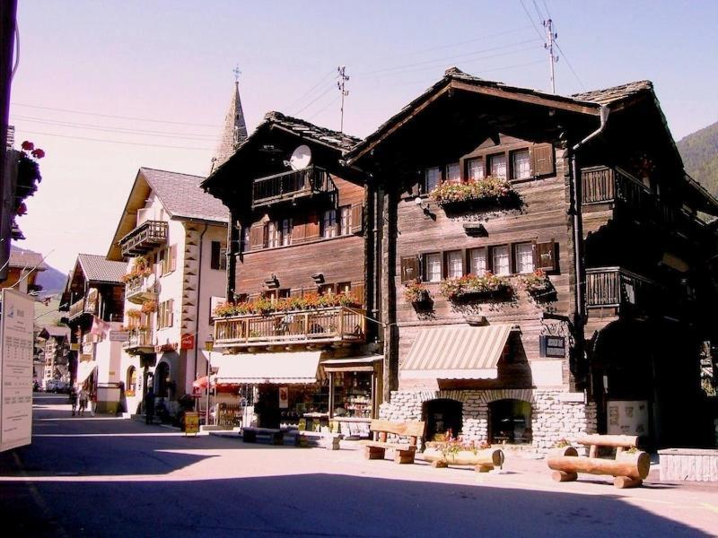 Pension D'Evolene Luaran gambar